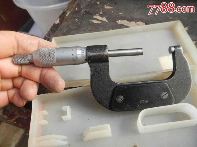 外径千分尺（25-50mm）——成都量具刃具厂“刃具”牌产品介绍